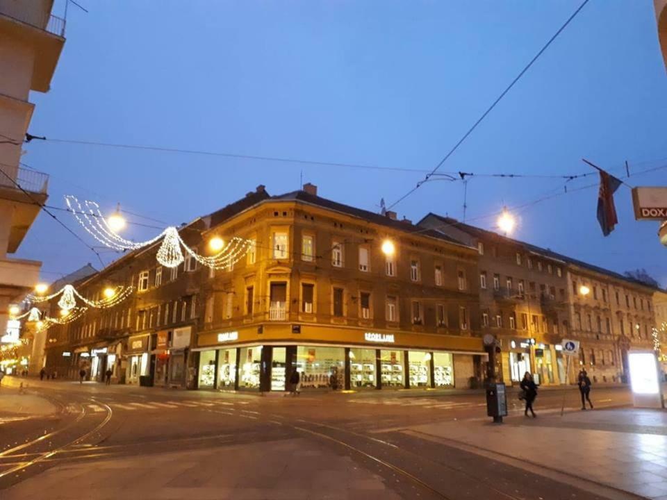 Agape Zagreb Apartments מראה חיצוני תמונה